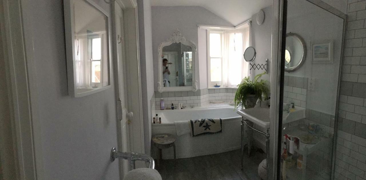 헤이스팅스 Anne'S House B&B 외부 사진